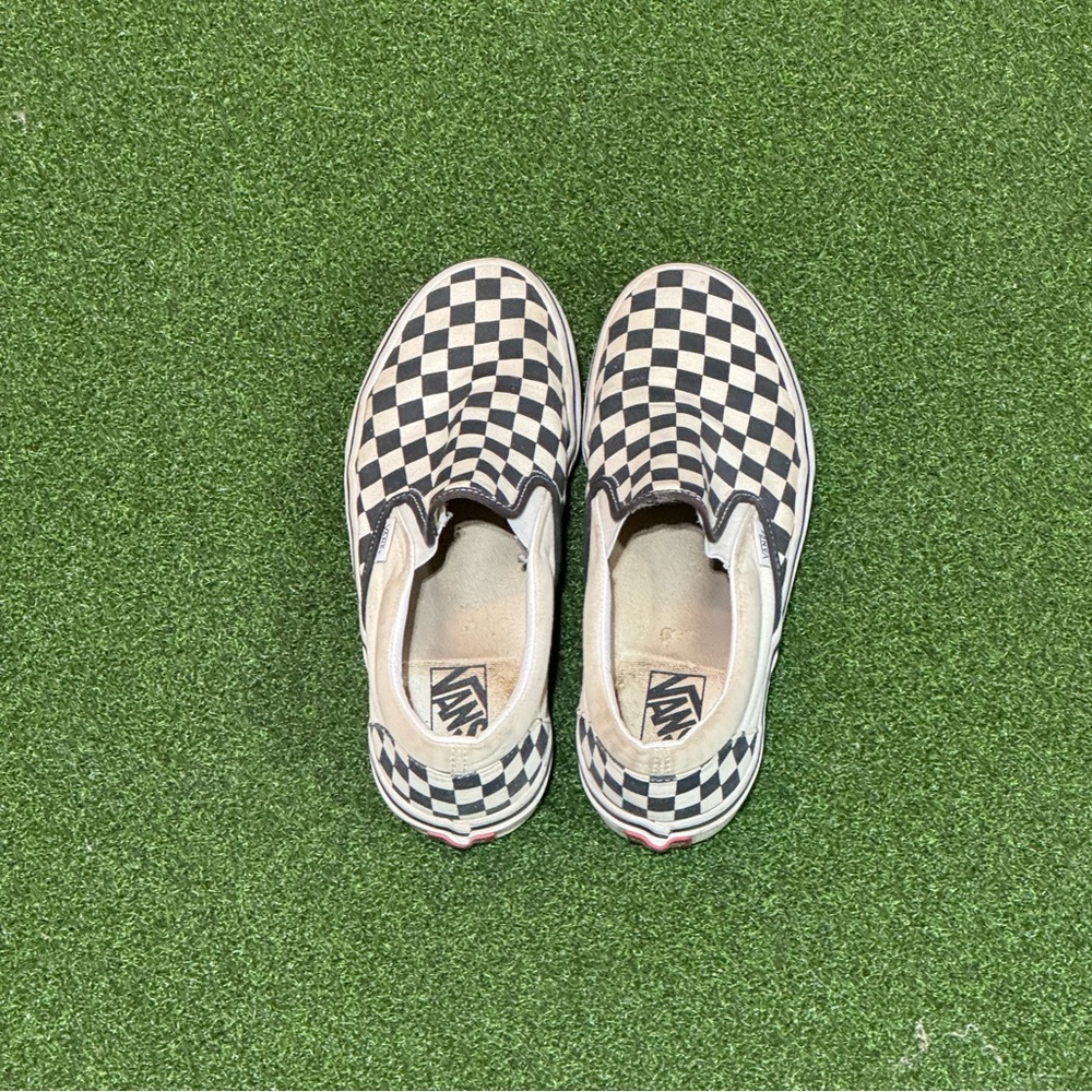 Woman’s size 11 vans slip on